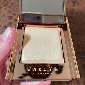 Jaclyn Cosmetics Highlighter - Sparks